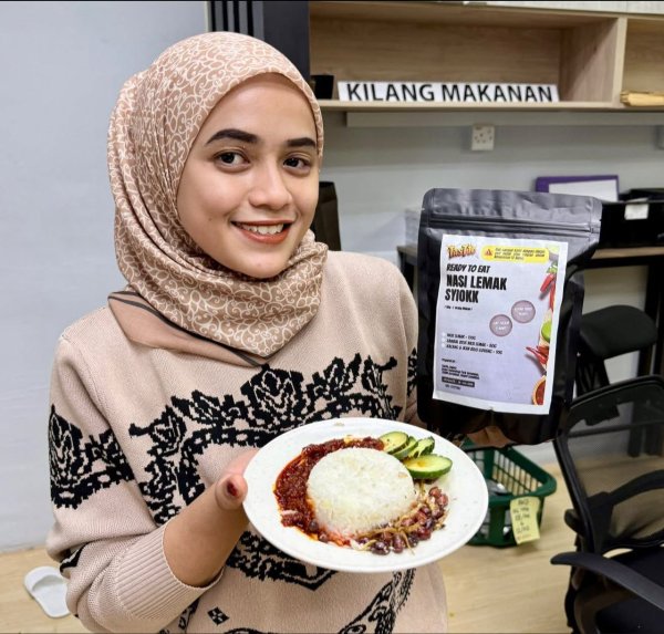 Nasi Lemak Syiok! - 160G [Ready To Eat]